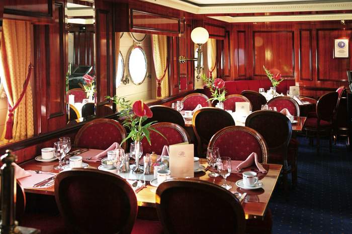 Star Clippers, Royal Clipper Dining 0.jpg